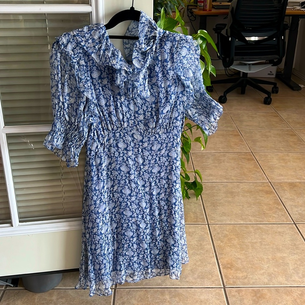Doen blue and white 100% silk dress